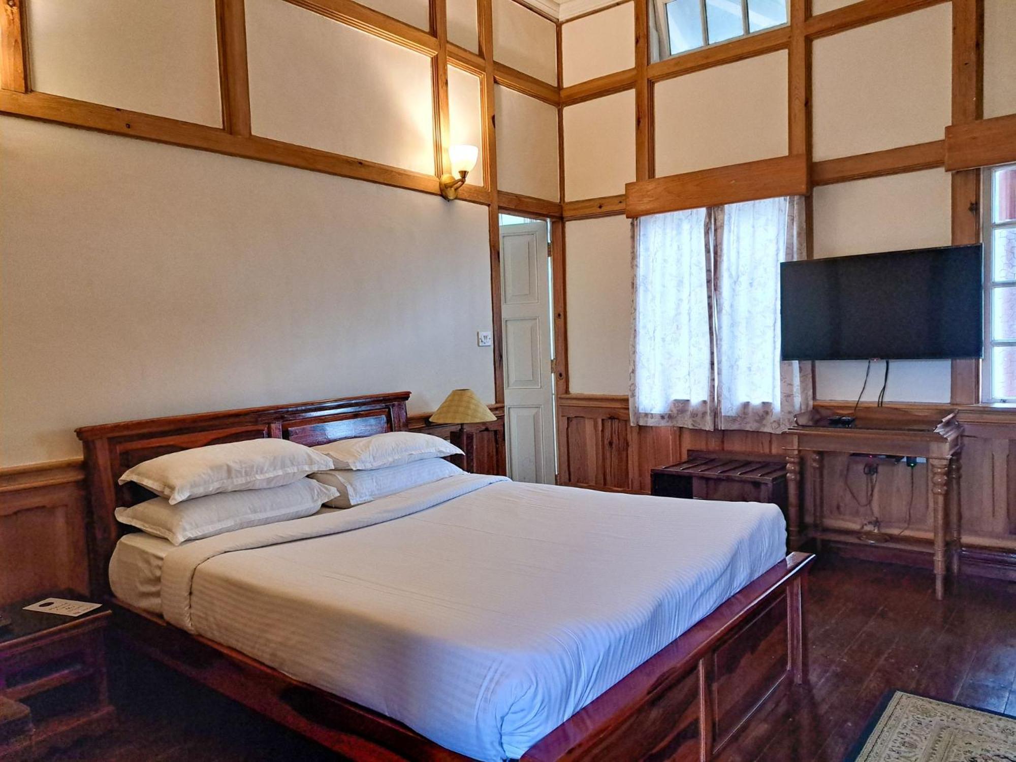 The Heritage Club - Tripura Castle Hotel And Spa Shillong Buitenkant foto