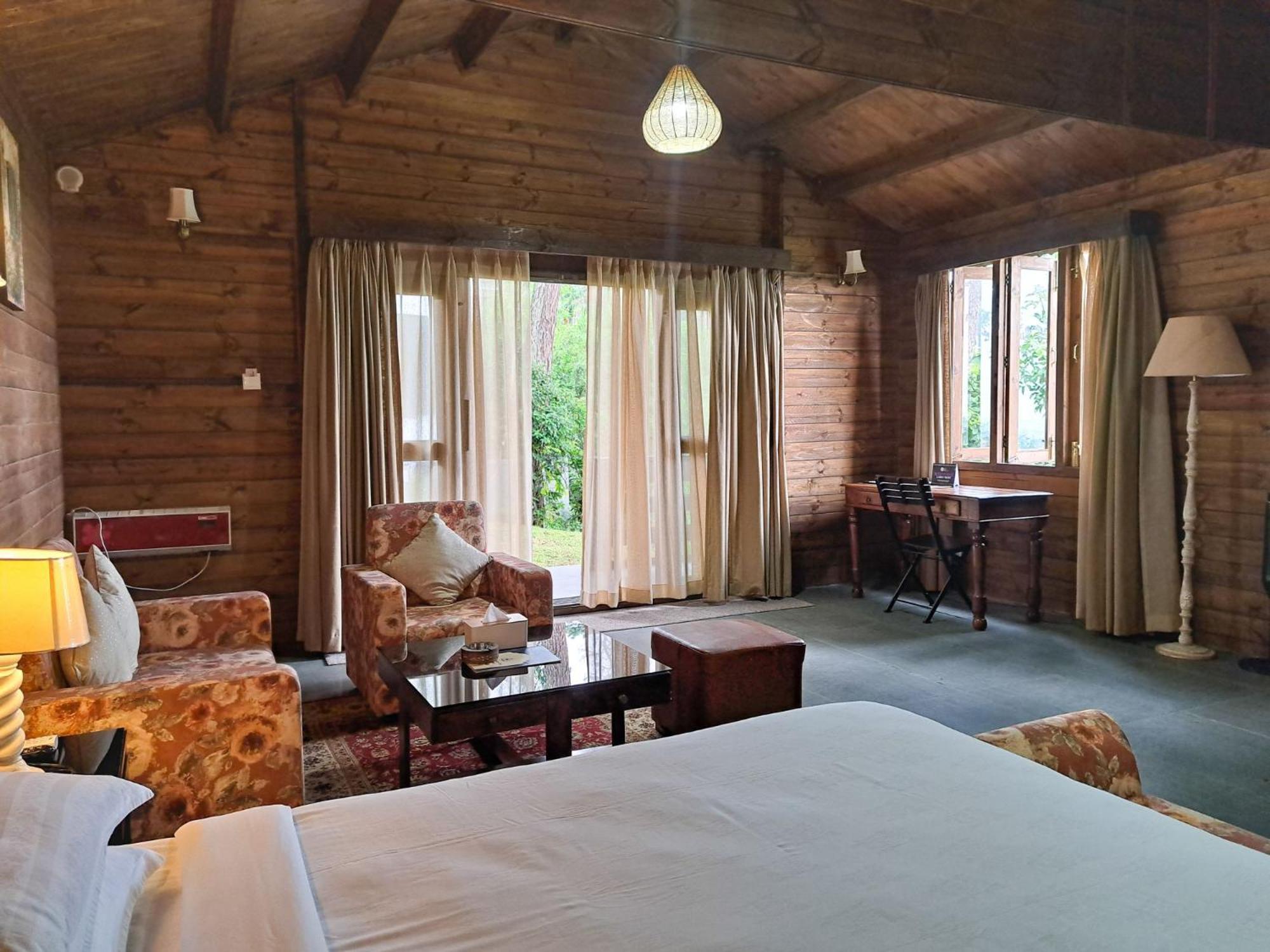 The Heritage Club - Tripura Castle Hotel And Spa Shillong Buitenkant foto