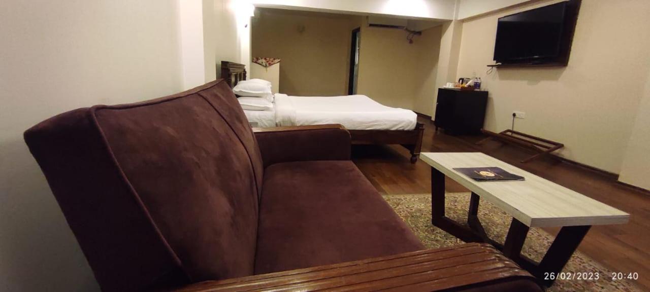 The Heritage Club - Tripura Castle Hotel And Spa Shillong Buitenkant foto